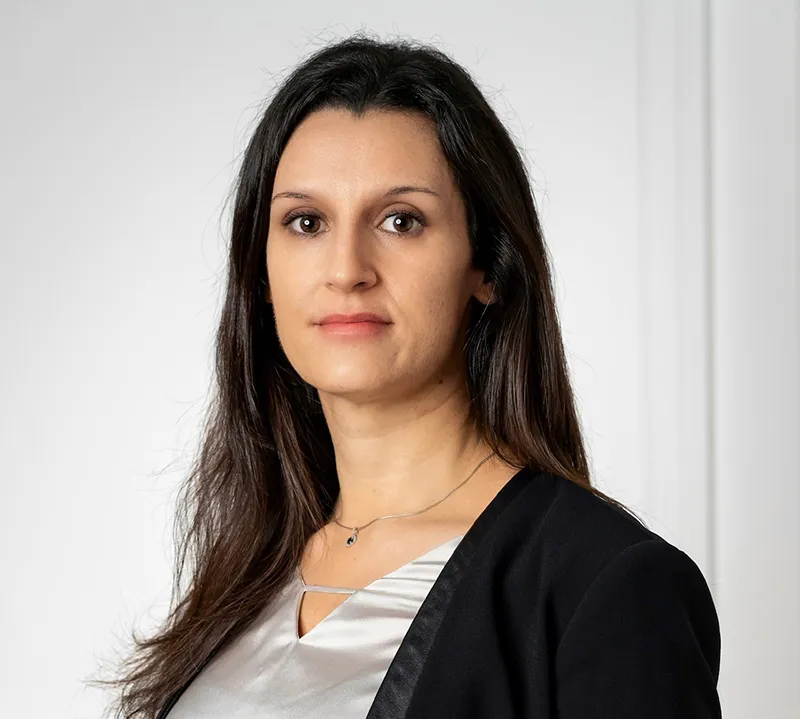 Portrait de Sabrina Dahmal, fondatrice du cabinet Accordia Avocats à Marseille